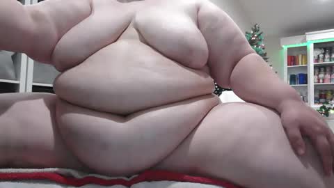 Snapshot of pugglelover chatting on December 19, 12:02 am Puggie - online show from December 19, 12:02 am