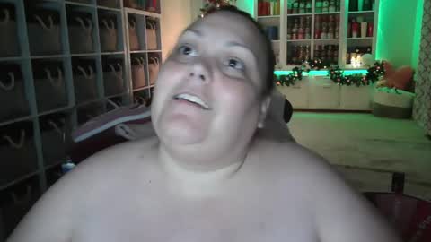 Snapshot of pugglelover chatting on December 23, 6:55 am Puggie - online show from December 23, 6:55 am