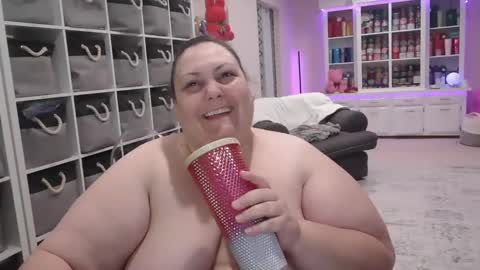 Snapshot of pugglelover chatting on January 23, 3:22 pm Puggie - online show from January 23, 3:22 pm