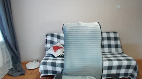 Polly online show from March 11, 5:35 am