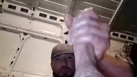 Snapshot of pumpslurrys chatting on November 8, 9:09 am pumpslurrys online show from November 8, 9:09 am