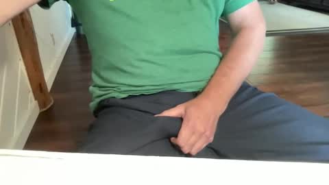 Snapshot of pumpui4u chatting on November 3, 8:32 pm pumpui4u online show from November 3, 8:32 pm