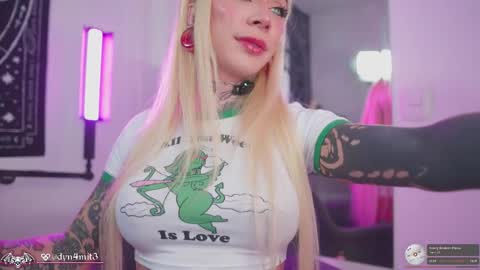 Snapshot of punkyfoxx chatting on November 23, 2:50 pm punkyfoxx online show from November 23, 2:50 pm