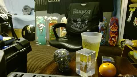 Snapshot of punkypapi chatting on March 7, 11:18 am Jojo online show from March 7, 11:18 am