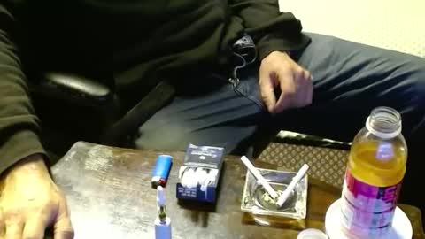 Snapshot of punkypapi chatting on November 6, 3:07 am Jojo online show from November 6, 3:07 am