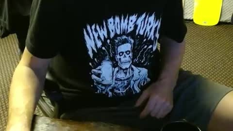 Snapshot of punkypapi chatting on November 13, 8:52 pm Jojo online show from November 13, 8:52 pm