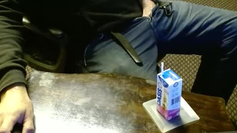 Snapshot of punkypapi chatting on November 16, 7:03 am Jojo online show from November 16, 7:03 am