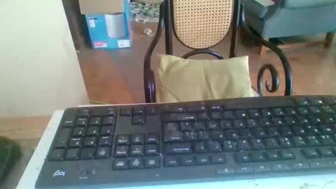 pup_y online show from September 9, 8:25 am