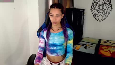 Snapshot of pupi_wolf chatting on November 21, 5:44 pm Cris online show from November 21, 5:44 pm