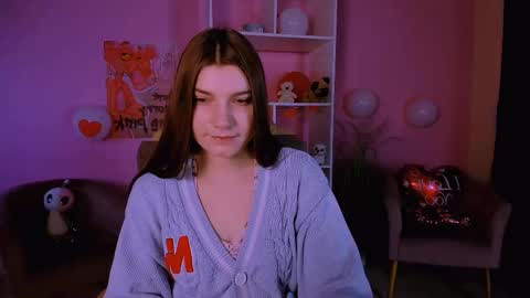 Snapshot of pure_radiance chatting on February 25, 9:31 am Ask me3 online show from February 25, 9:31 am