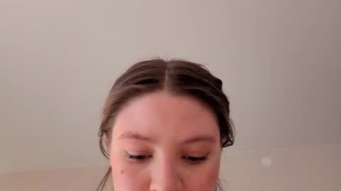 Snapshot of puree_eva chatting on June 24, 6:01 am Eva online show from June 24, 6:01 am