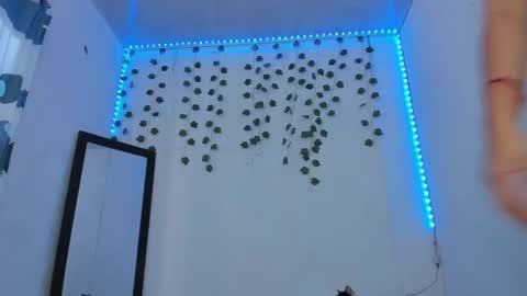 purefire2000 online show from November 18, 9:19 pm