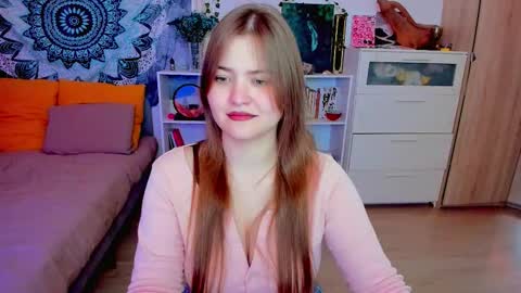 Miss Hanna online show from December 5, 2:58 pm