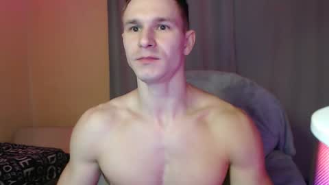 Snapshot of puremenshape chatting on December 4, 7:00 pm puremenshape online show from December 4, 7:00 pm