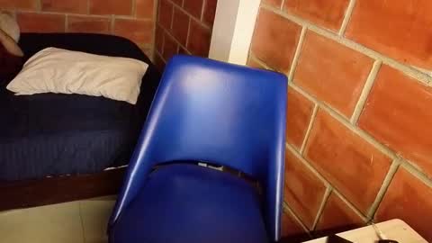 purepleasure25 online show from November 27, 6:15 am