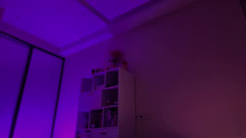 Marie online show from December 14, 1:06 am