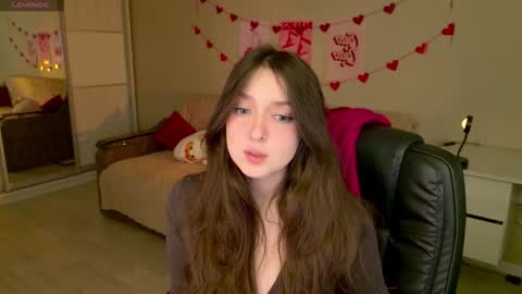 Bella online show from November 21, 5:39 am