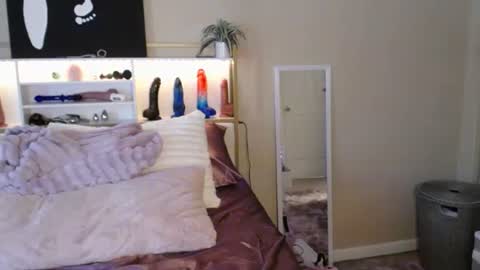 Snapshot of purple_sub chatting on October 9, 3:54 pm Purple online show from October 9, 3:54 pm