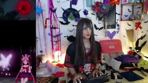 Snapshot of purplekattlyn chatting on June 10, 9:19 am purplekattlyn online show from June 10, 9:19 am