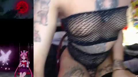 Snapshot of purplekattlyn chatting on July 28, 8:34 pm purplekattlyn online show from July 28, 8:34 pm