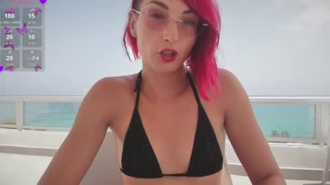 Snapshot of purplerainn69 chatting on July 19, 12:31 pm PurpleRainn69 Dina online show from July 19, 12:31 pm