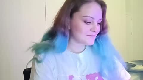 Snapshot of purpurfoxy chatting on November 21, 4:49 pm Elias online show from November 21, 4:49 pm