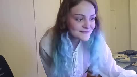 Snapshot of purpurfoxy chatting on November 27, 7:05 pm Elias online show from November 27, 7:05 pm