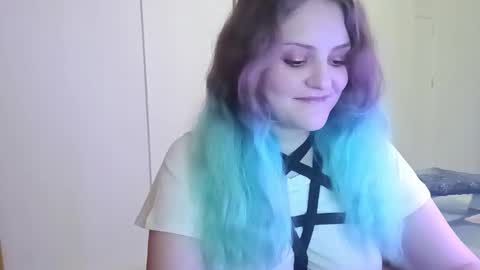 Snapshot of purpurfoxy chatting on November 29, 8:01 pm Elias online show from November 29, 8:01 pm