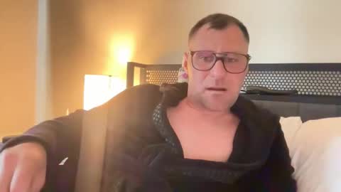 pushinghard89 online show from May 6, 9:58 am