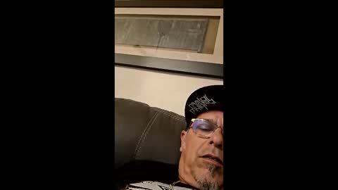 Snapshot of pussyeater420696953 chatting on June 5, 2:29 am pussyeater420696953 online show from June 5, 2:29 am