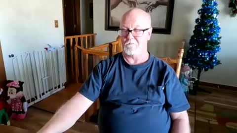 pussylover1365 online show from February 17, 9:30 pm