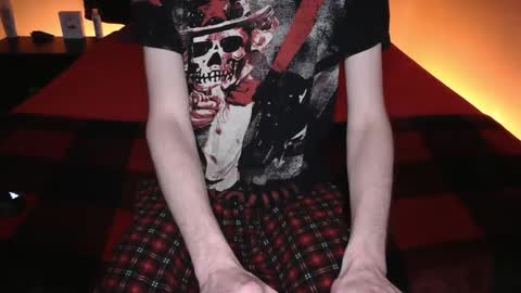 pussylover2182 online show from March 7, 4:20 am