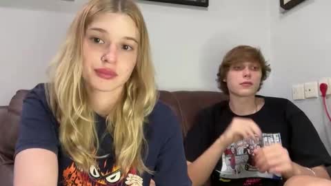 Lina online show from March 3, 4:46 pm