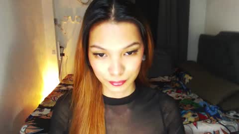 Snapshot of pussywetandwild chatting on January 7, 5:12 am LHARA online show from January 7, 5:12 am