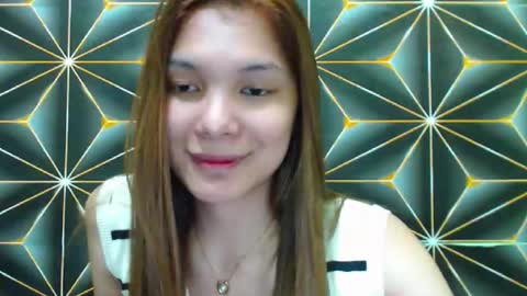 Snapshot of pussywetandwild chatting on December 22, 3:58 am LHARA online show from December 22, 3:58 am