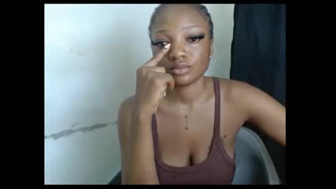 pussyxwetx online show from April 24, 9:45 am
