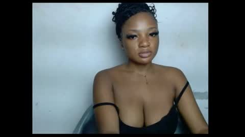 pussyxwetx online show from May 23, 8:46 pm