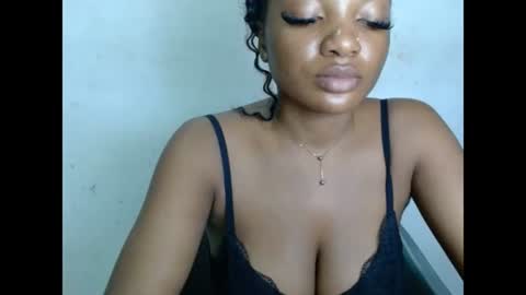 pussyxwetx online show from June 11, 2:53 am