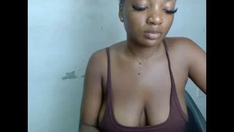 pussyxwetx online show from June 16, 11:07 pm