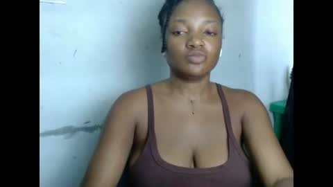 pussyxwetx online show from June 24, 11:15 pm