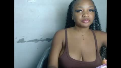 pussyxwetx online show from July 16, 10:27 pm
