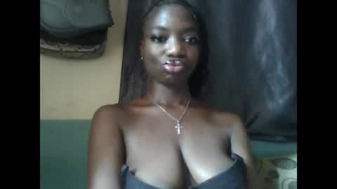 Snapshot of pweedy_ora chatting on June 16, 9:45 am ora online show from June 16, 9:45 am