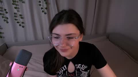 Snapshot of pyro_flerrr chatting on June 7, 6:00 pm Ava online show from June 7, 6:00 pm