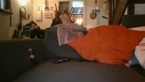 Snapshot of python974 chatting on October 23, 3:33 pm Python online show from October 23, 3:33 pm