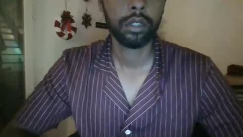 Snapshot of python974 chatting on December 13, 10:48 pm Python online show from December 13, 10:48 pm