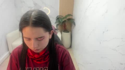 Qetsyah online show from February 7, 1:42 am