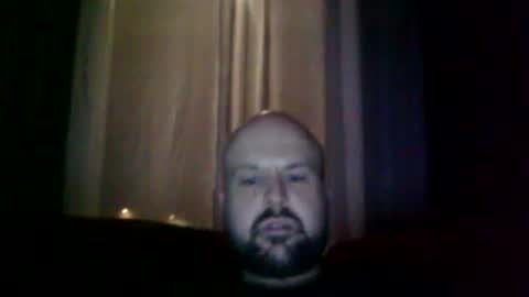 Snapshot of quebecboy233 chatting on May 12, 1:36 am quebecboy233 online show from May 12, 1:36 am