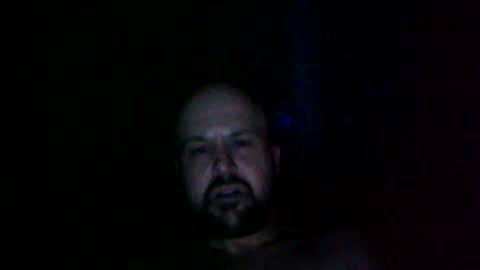 Snapshot of quebecboy233 chatting on June 24, 4:33 am quebecboy233 online show from June 24, 4:33 am