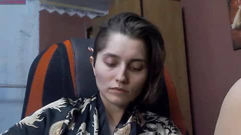 Lola online show from February 27, 2:10 pm