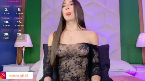 Queen Violet online show from July 18, 7:06 pm